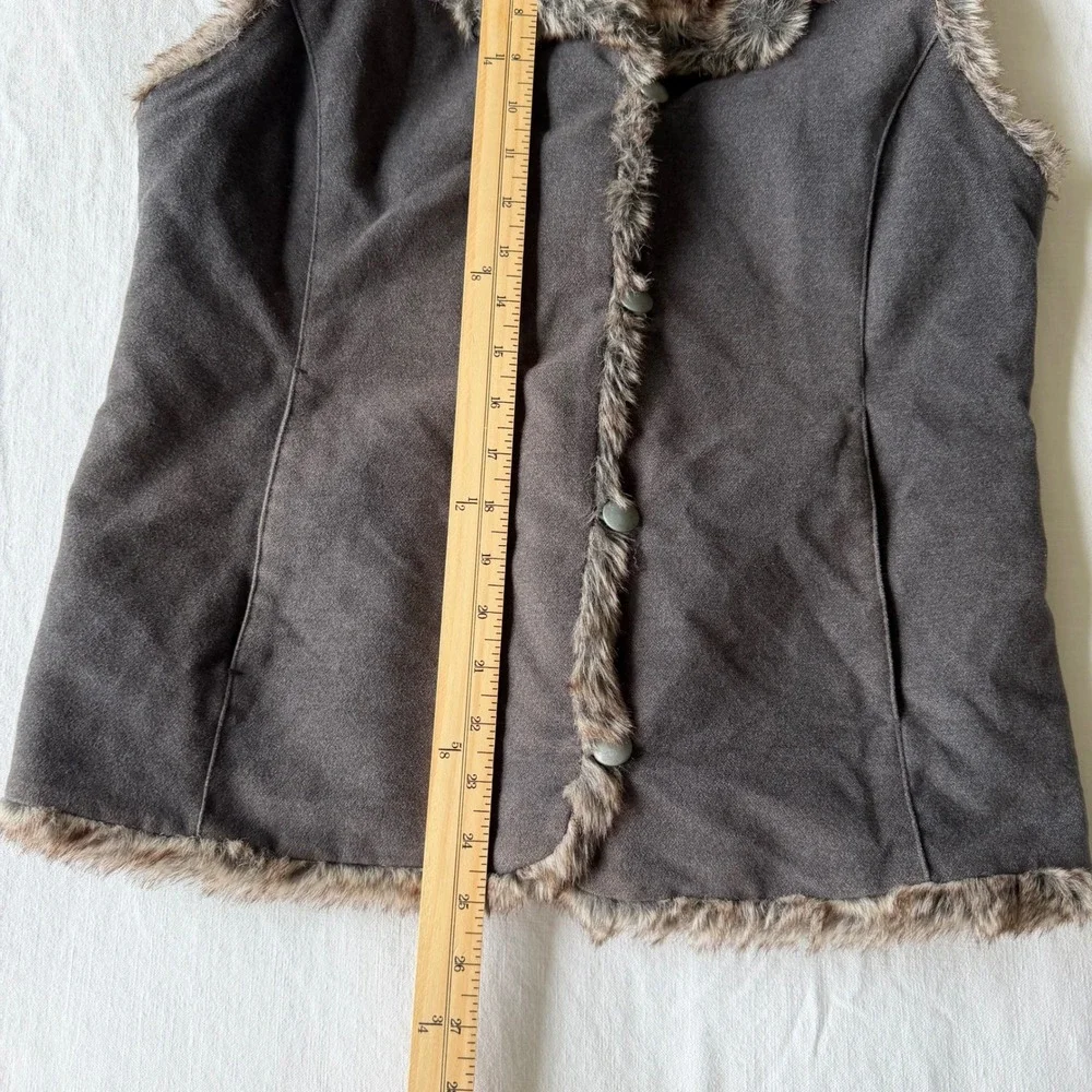 J. Jill Women Charcoal Gray Faux Fur Trim Button Front Vest Small 94181002‎